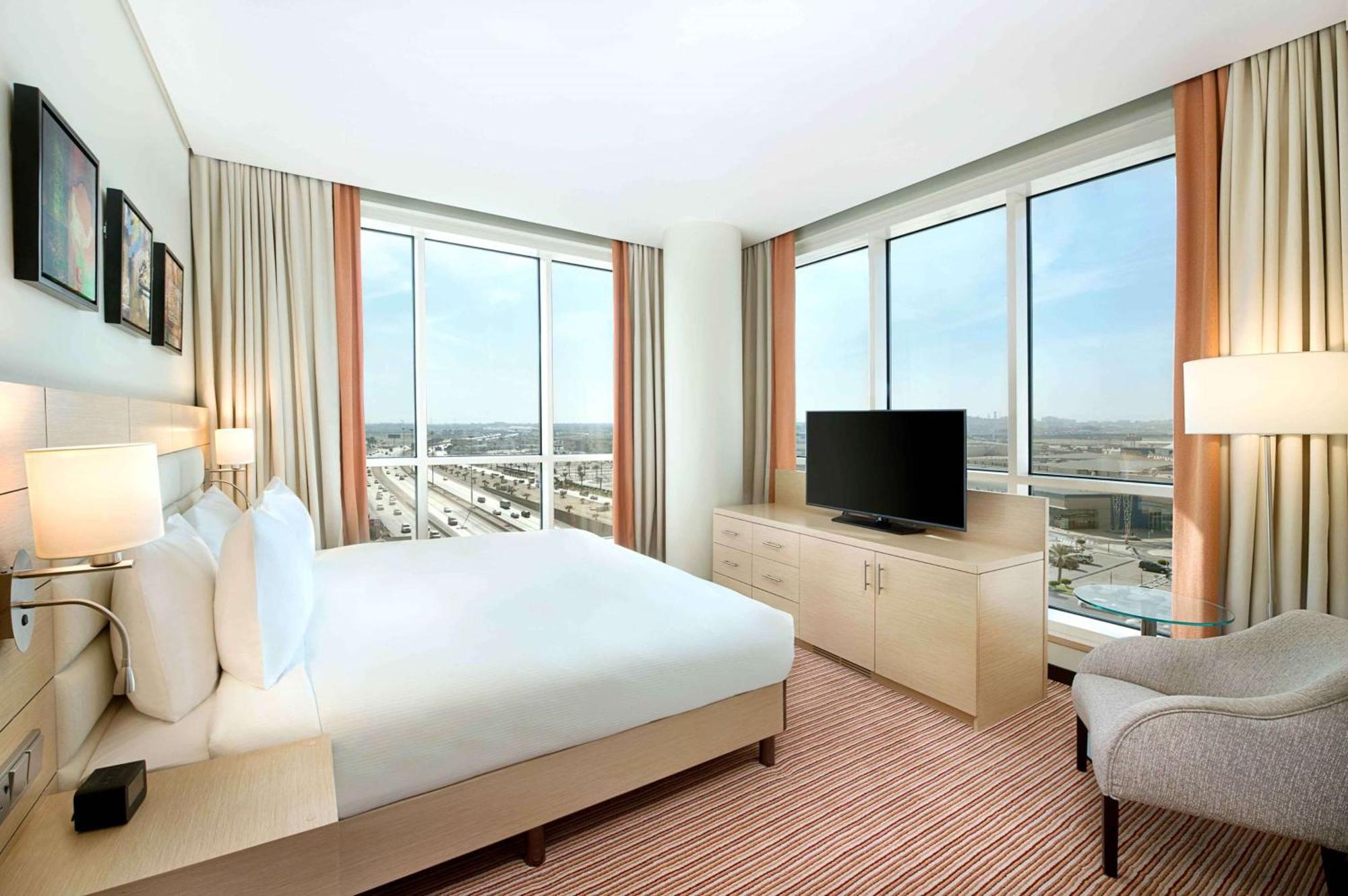 Hilton Garden Inn Ал Хубар Екстериор снимка