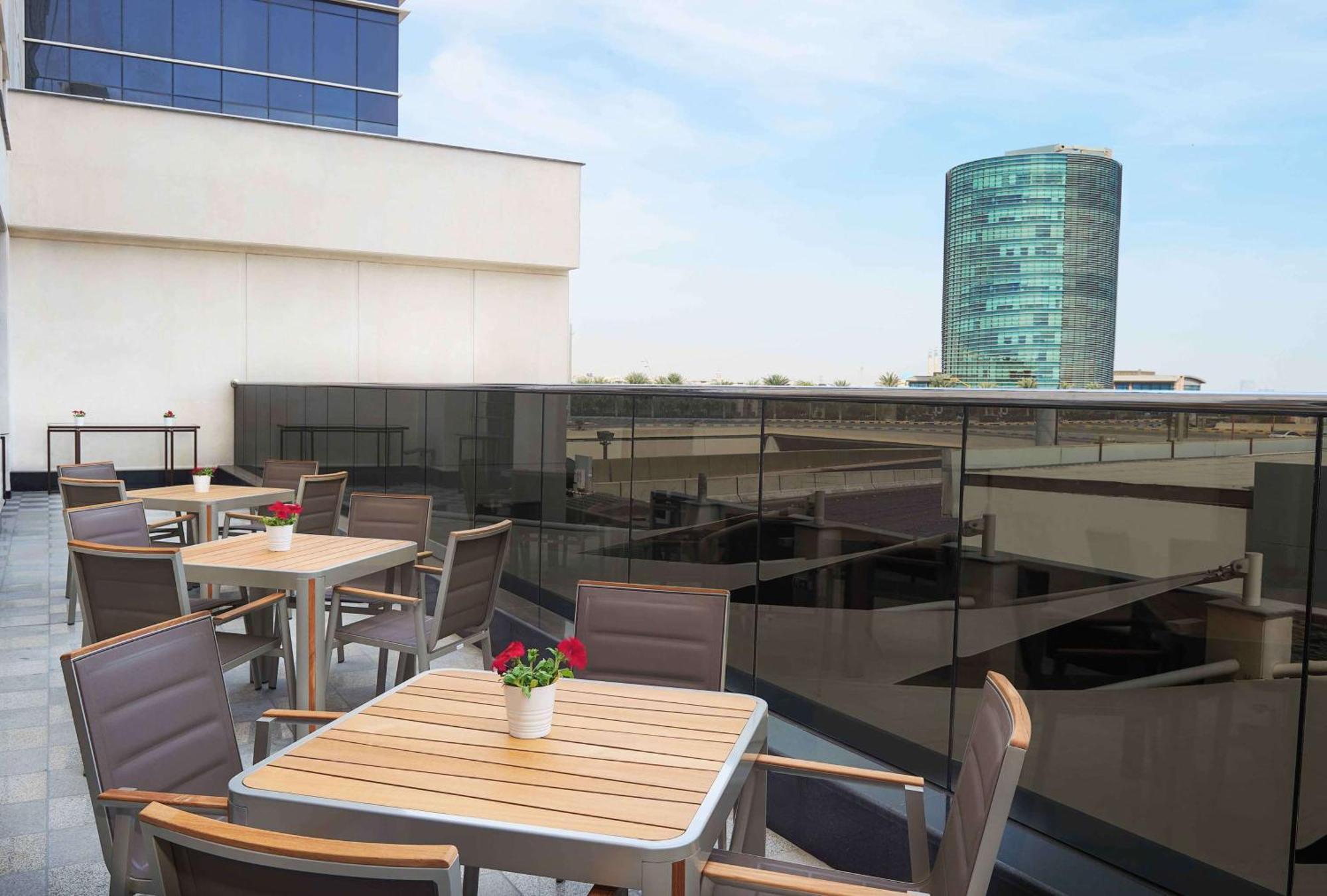 Hilton Garden Inn Ал Хубар Екстериор снимка