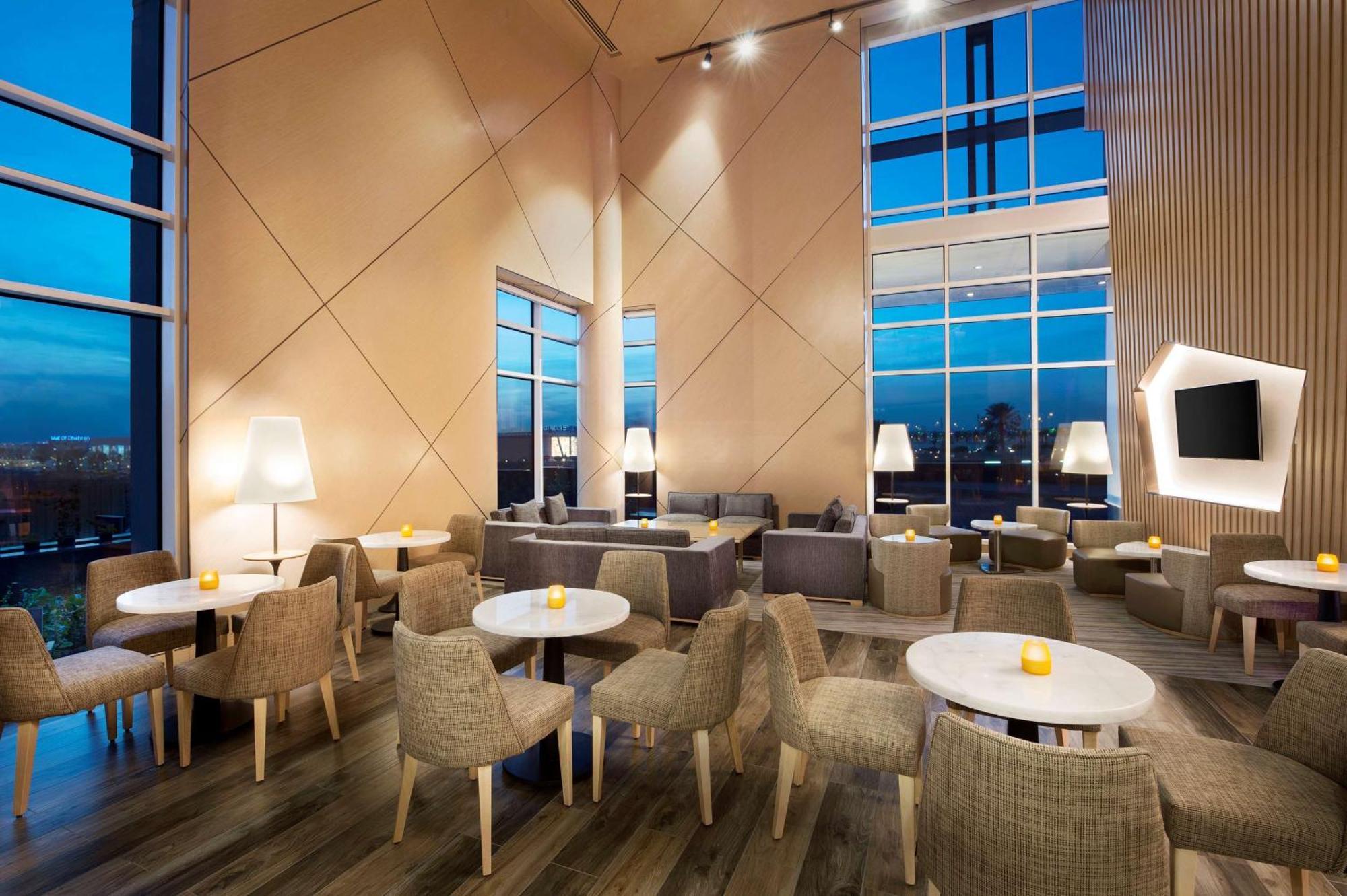 Hilton Garden Inn Ал Хубар Екстериор снимка